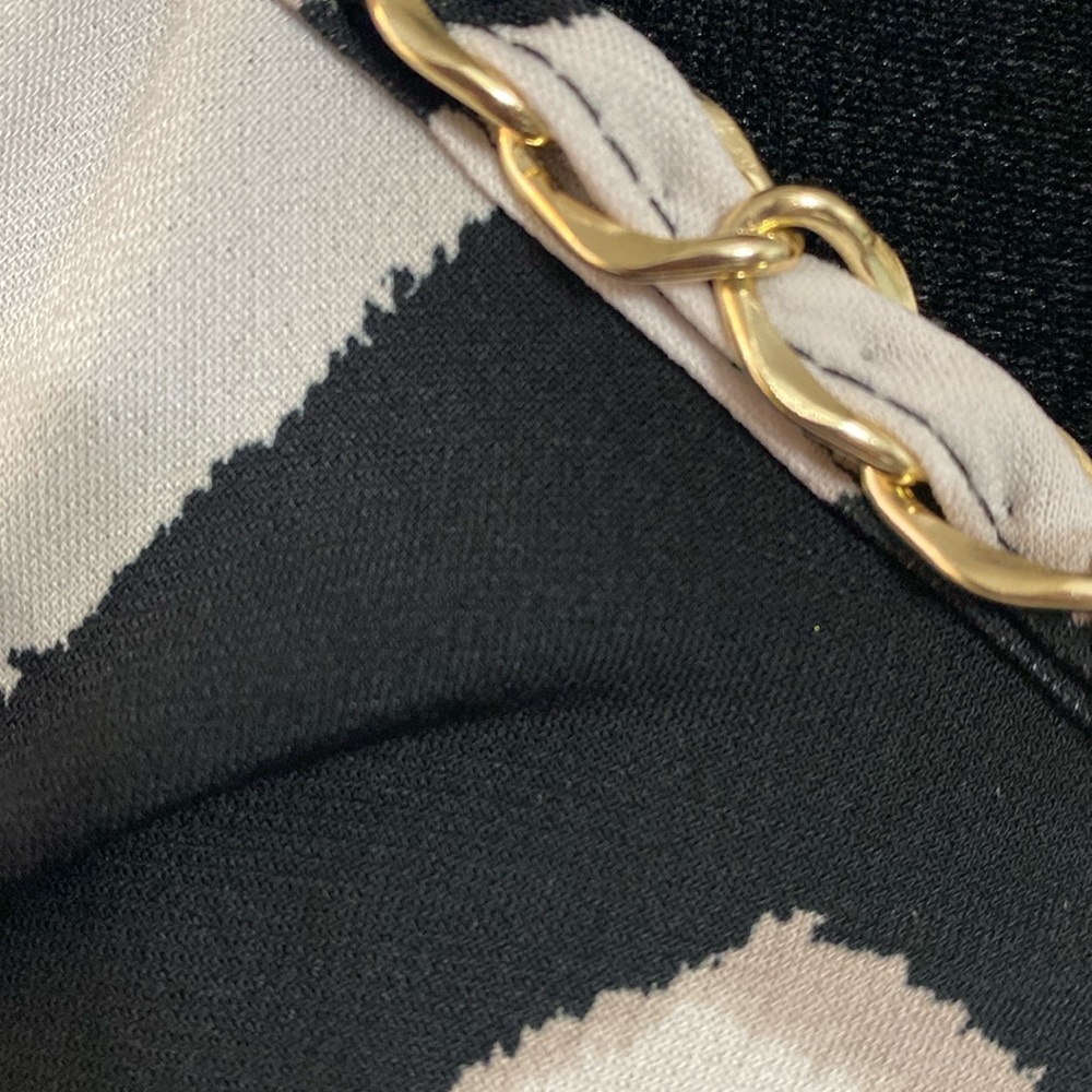 JBS Cream & Blk stripe long sleeveless dress w/gold chain neckline - Size Small - Picture 6 of 9